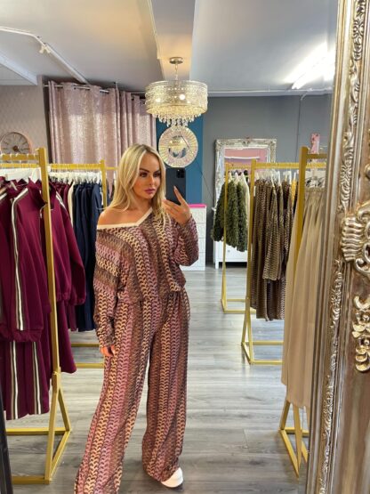 Burgundy zigzag Lounge set