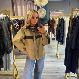 Beige viral windbraker jacket